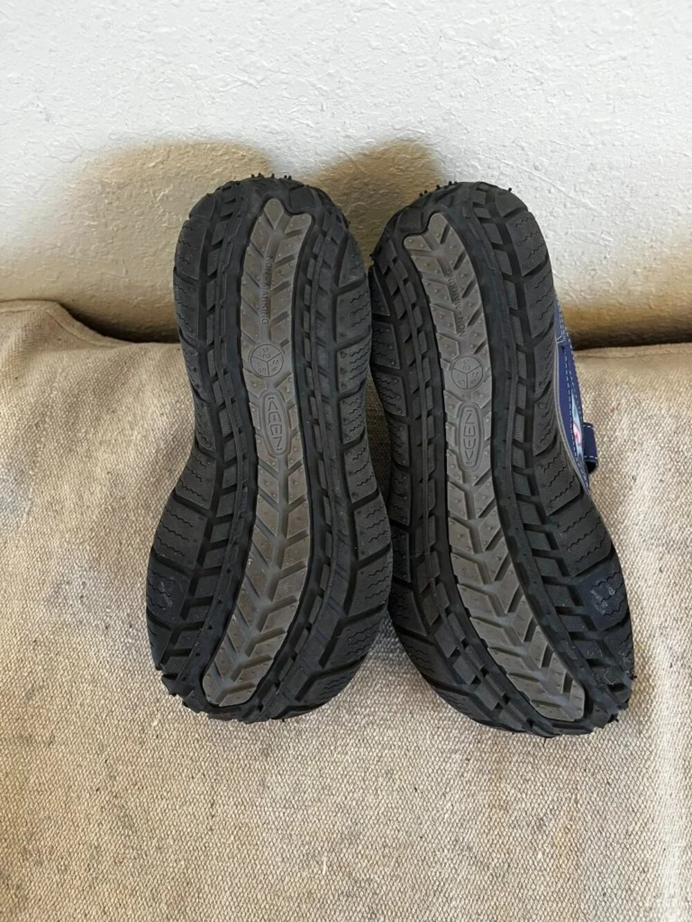 Keen Boy's Speedhound Shoes Sz 3